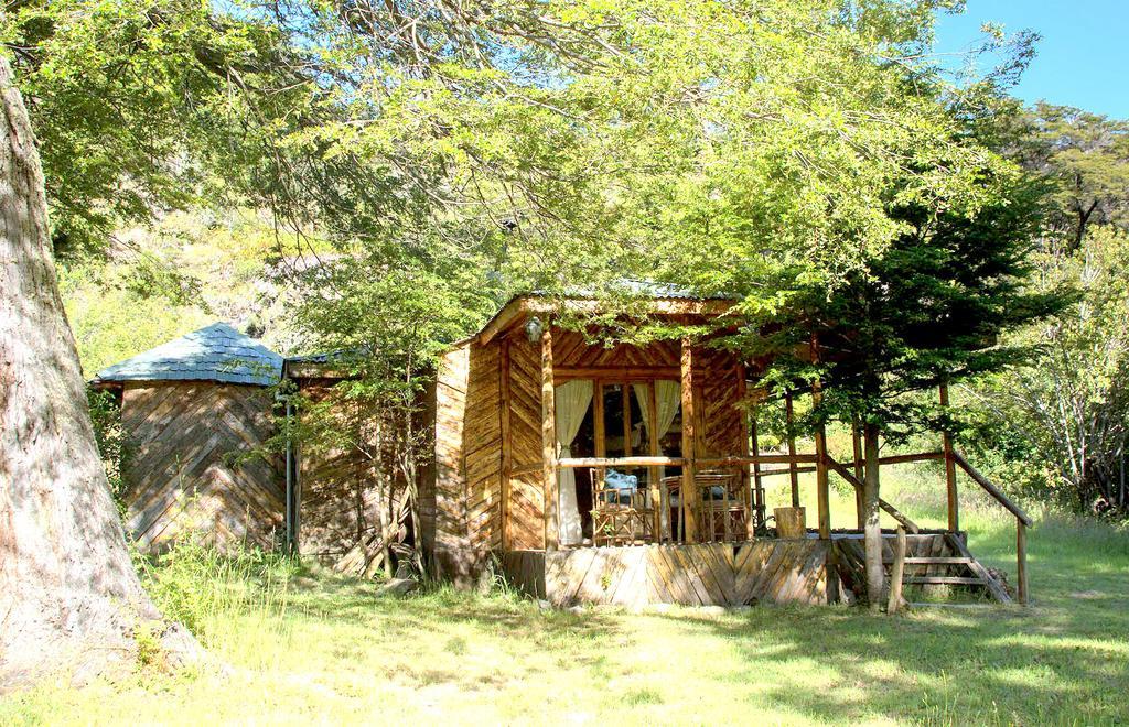 Peninsula Bahia Catalina Guest House Puerto Guadal Ngoại thất bức ảnh